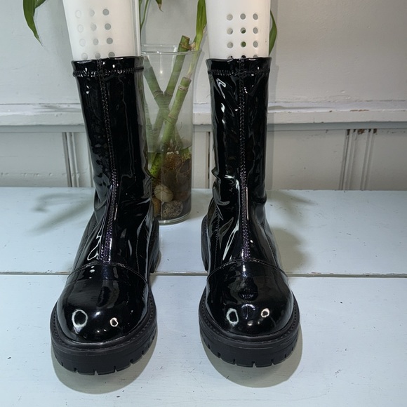 Forever 21 combat boots - Picture 2 of 7